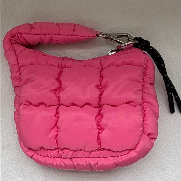 Quilted Micro Pouch - Picture 5 of 6